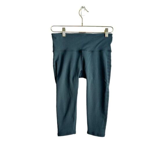 Lululemon Reveal Crop 17"‎ Women's 8 Submarine Activewear - Picture 1 of 6